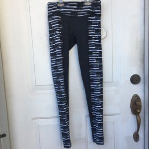 Onzie Leggings
